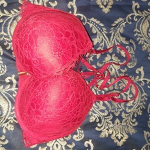 Elegant Lace Bra in Vibrant Pink